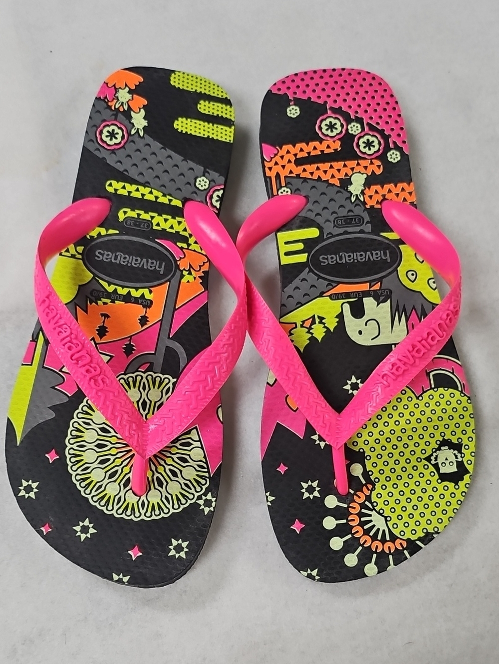Havaianas Kids Neon Pink Strap Graphic Flip Flops